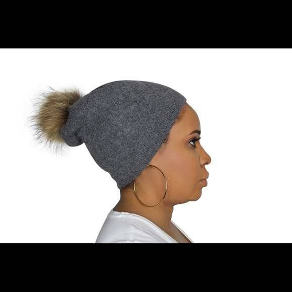 Cashmere and Wool blend with genuine raccoon fur. - Picture 2 of 4